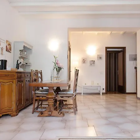 La Finestra Sul 2 Apartmán *